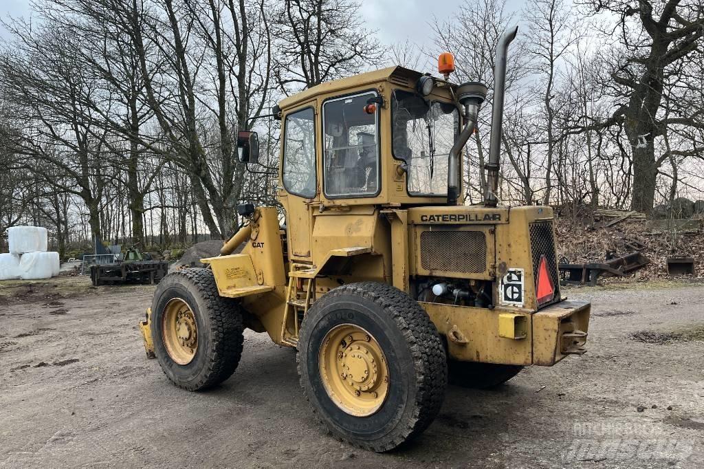 CAT 910 輪胎式裝載機