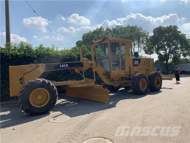 CAT 140K 平土機
