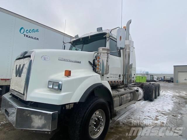 Western Star 4900SB 曳引機組件