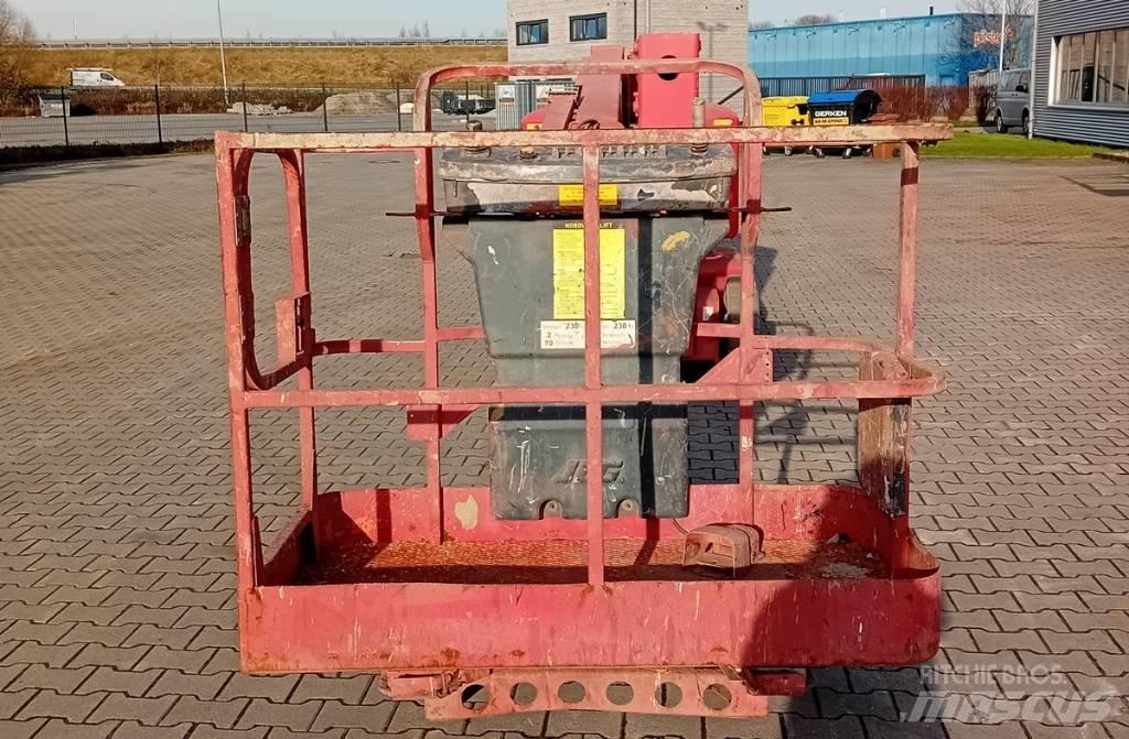 JLG E 400 AJPN 曲臂高空作業車