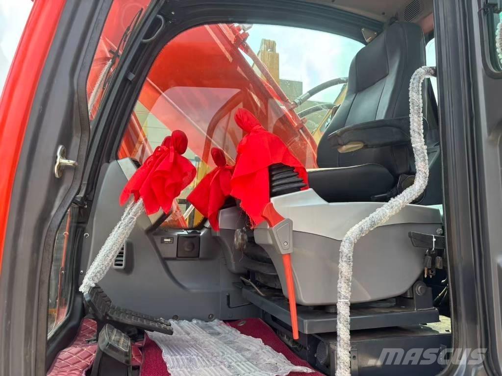 Doosan 225 LC 履帶式 挖土機/掘鑿機/挖掘機