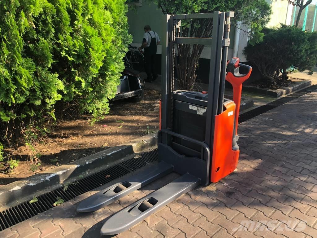 Linde L 10 B V-3234 行走控制式堆積機