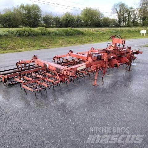 Krone 6M 田間拖曳