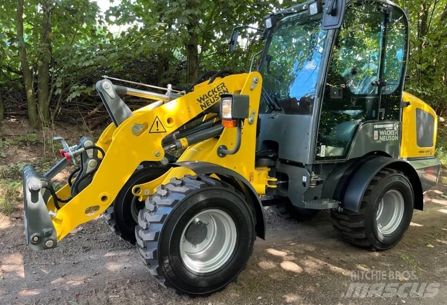 Wacker Neuson WL32 輪胎式裝載機