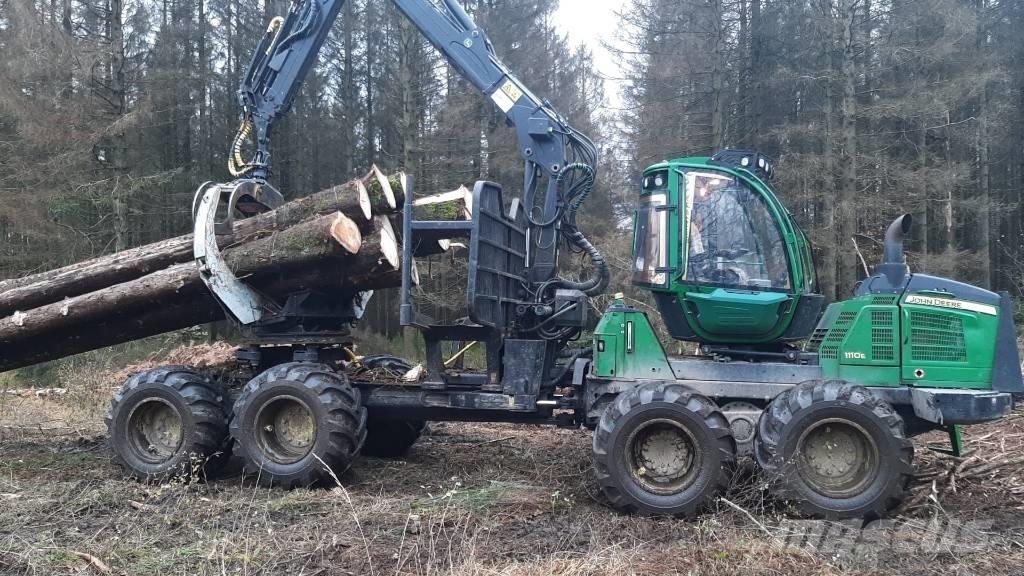 John Deere 1110 E 集運機