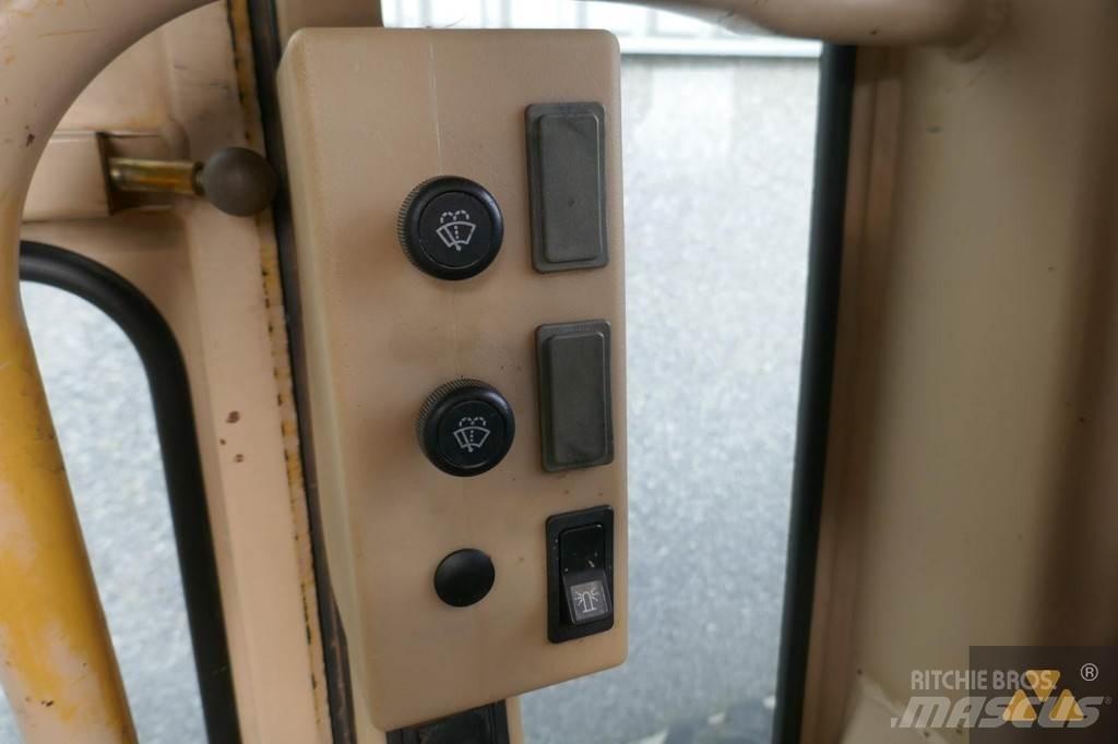 CAT 140H 平土機