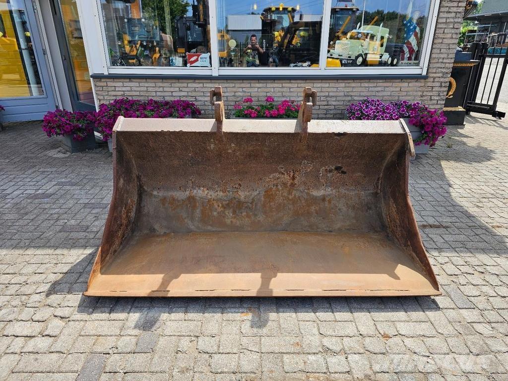 Beco Slotenbak 鏟斗