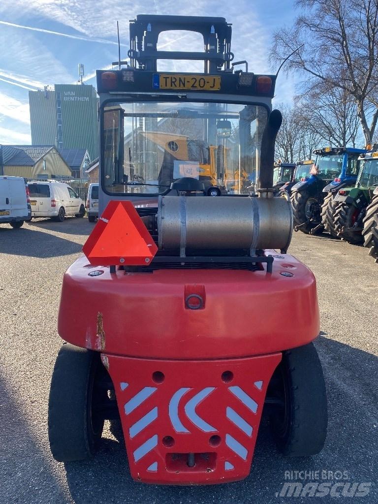 Kalmar DCE 70-6 HE 柴油卡車