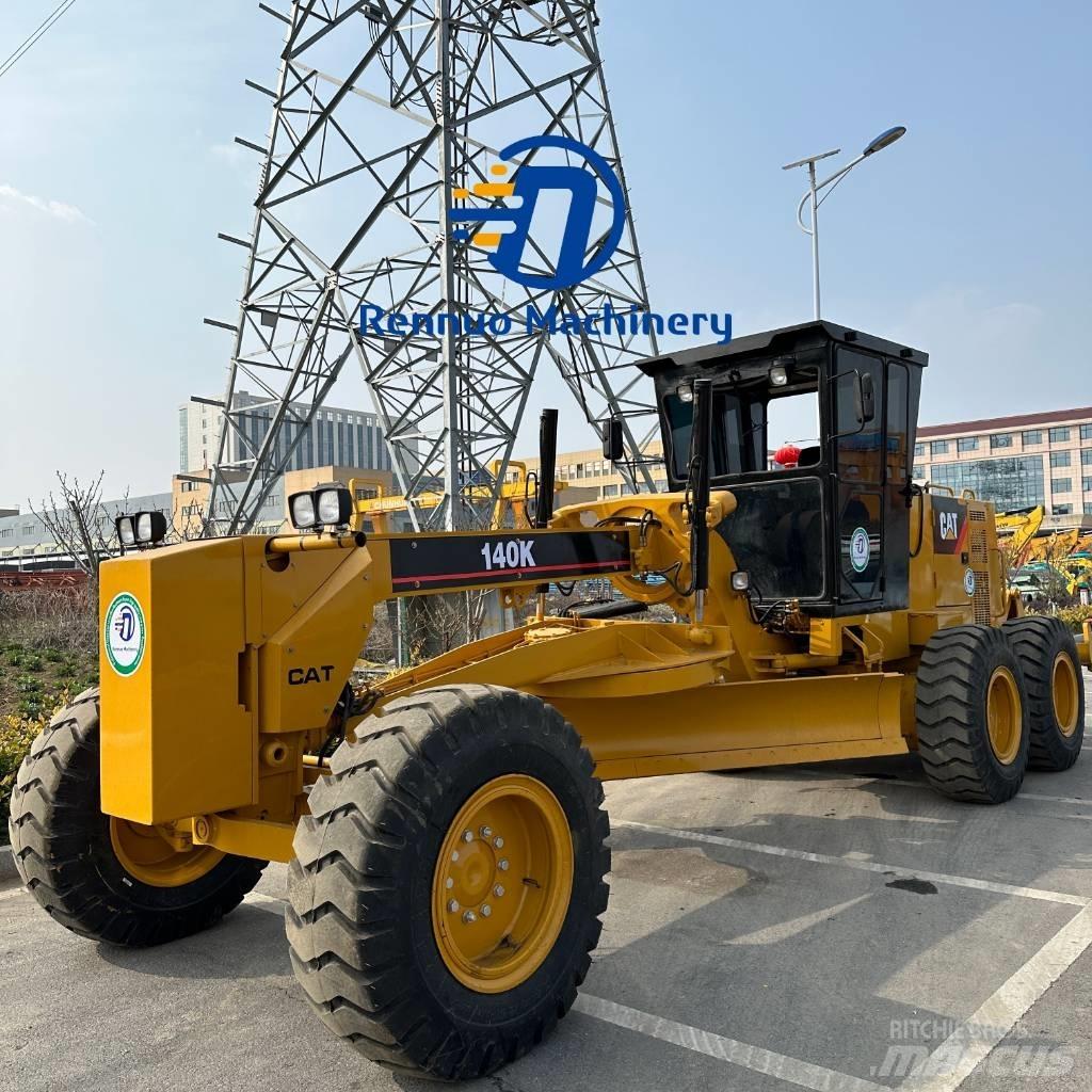 CAT 140K 平土機