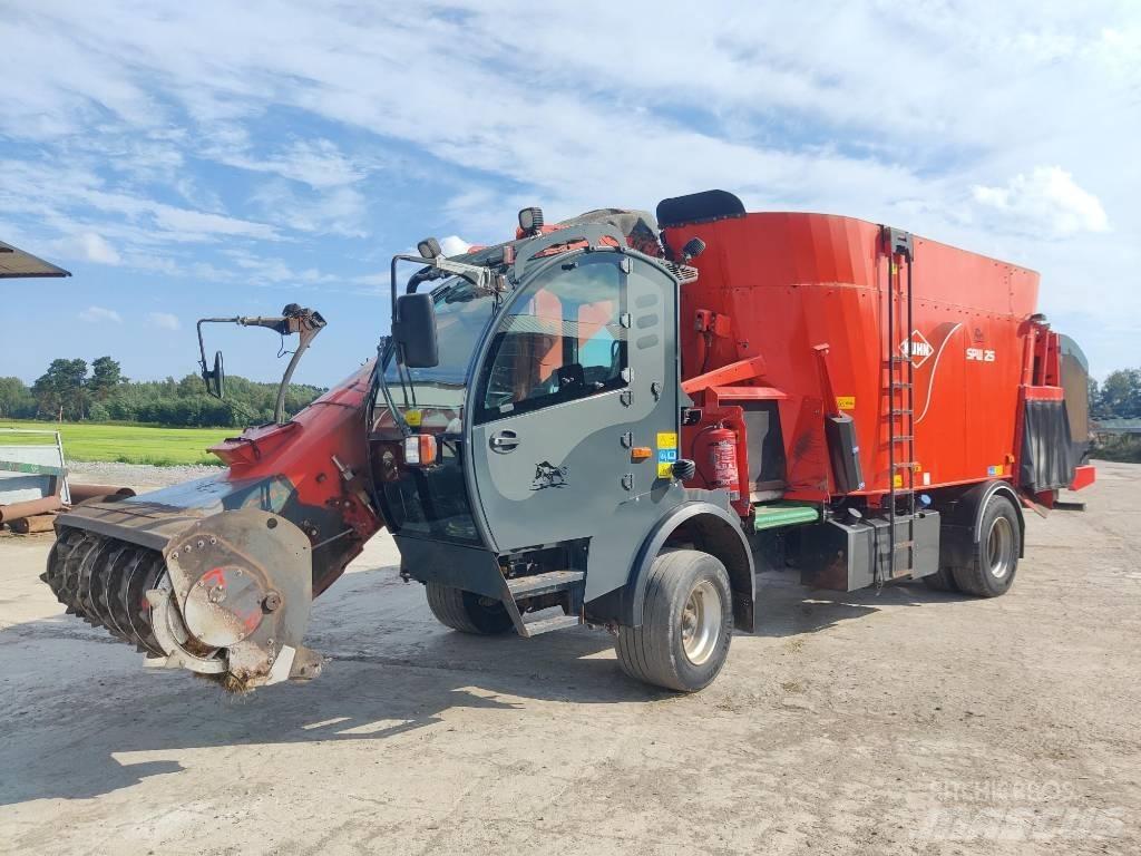 Kuhn SPW 25 混合餵料機