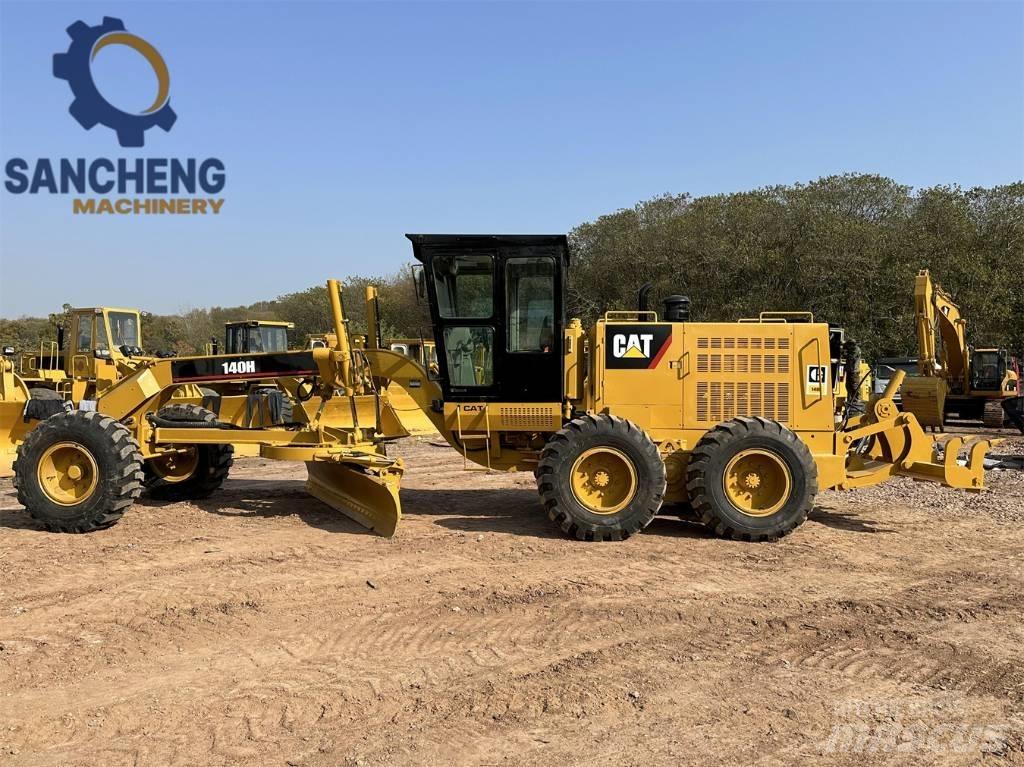 CAT 140 H 平土機