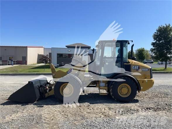 CAT 906M 輪胎式裝載機