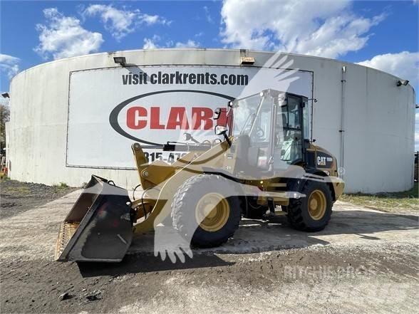CAT 908M 輪胎式裝載機