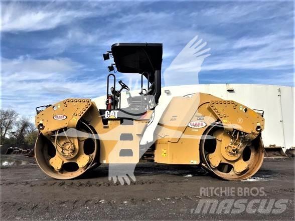 CAT CB64 單輪滾壓機