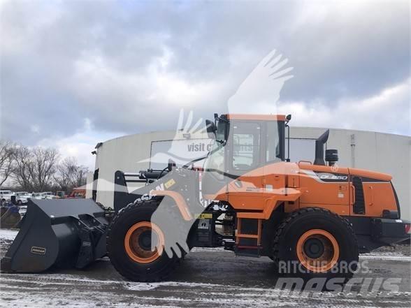 Doosan DL250-5 輪胎式裝載機