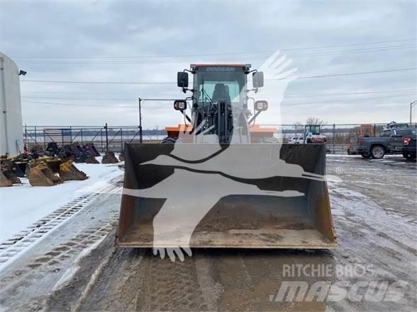 Doosan DL250-5 輪胎式裝載機