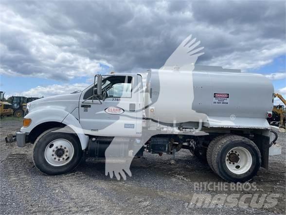 Ford F750 XL 水車