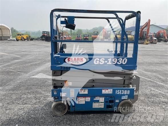 Genie GS1930 剪式升降機
