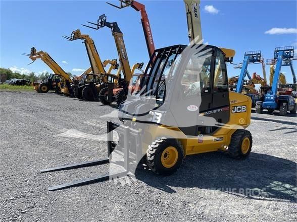 JCB 35 伸縮臂操作車