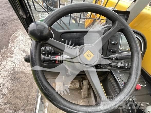 JCB 525-60 伸縮臂操作車