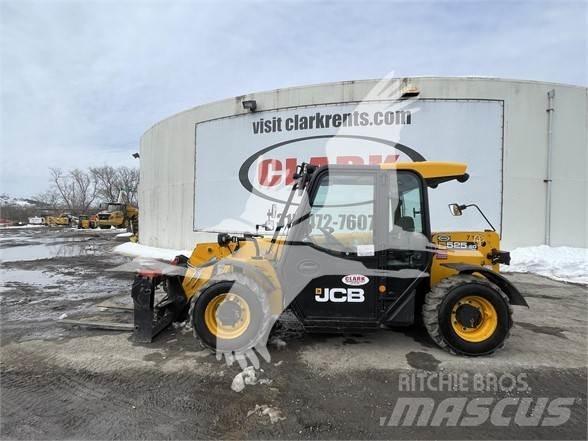 JCB 525-60 伸縮臂操作車