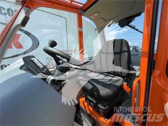 JLG 2733 伸縮臂操作車