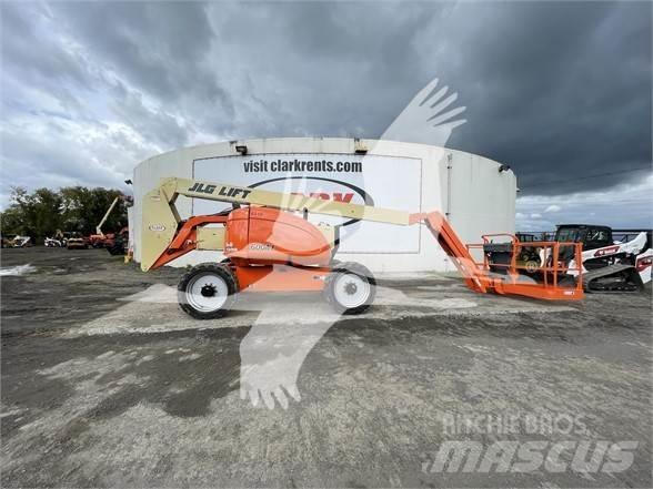 JLG 600AJ 曲臂高空作業車