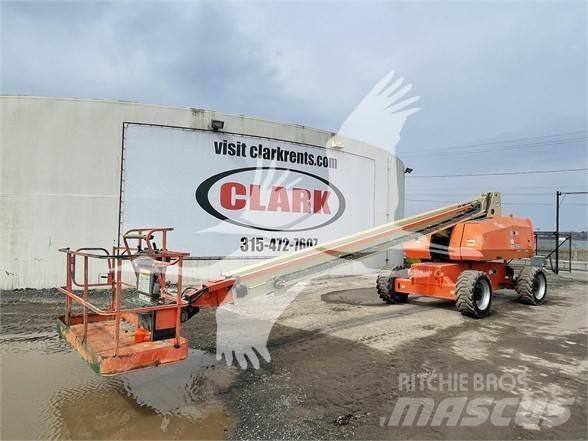 JLG 800S 伸縮臂高空作業車
