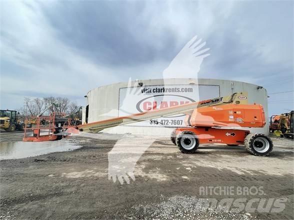 JLG 800S 伸縮臂高空作業車