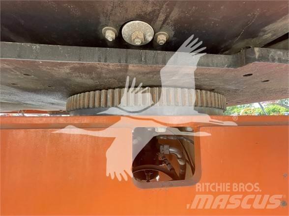 JLG 860SJ 伸縮臂高空作業車