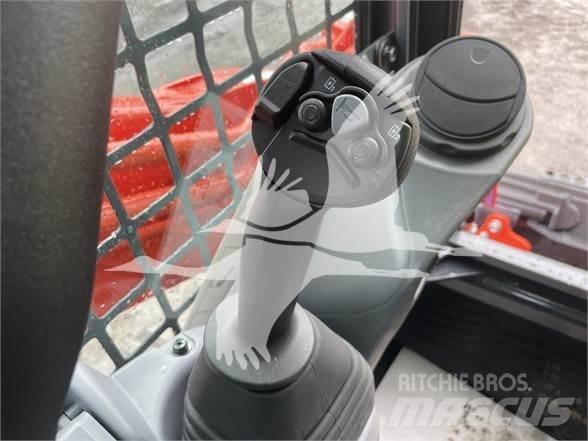 Kubota SVL75 滑移轉向裝載機