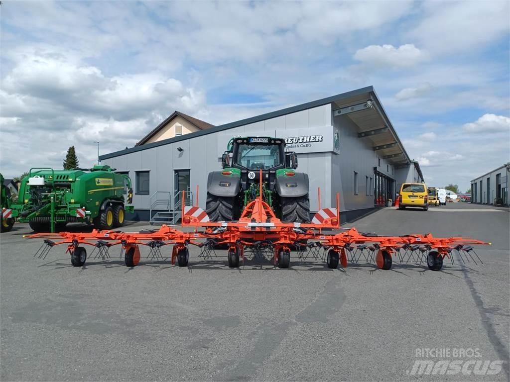 Kuhn GF 8703 耙與翻草機
