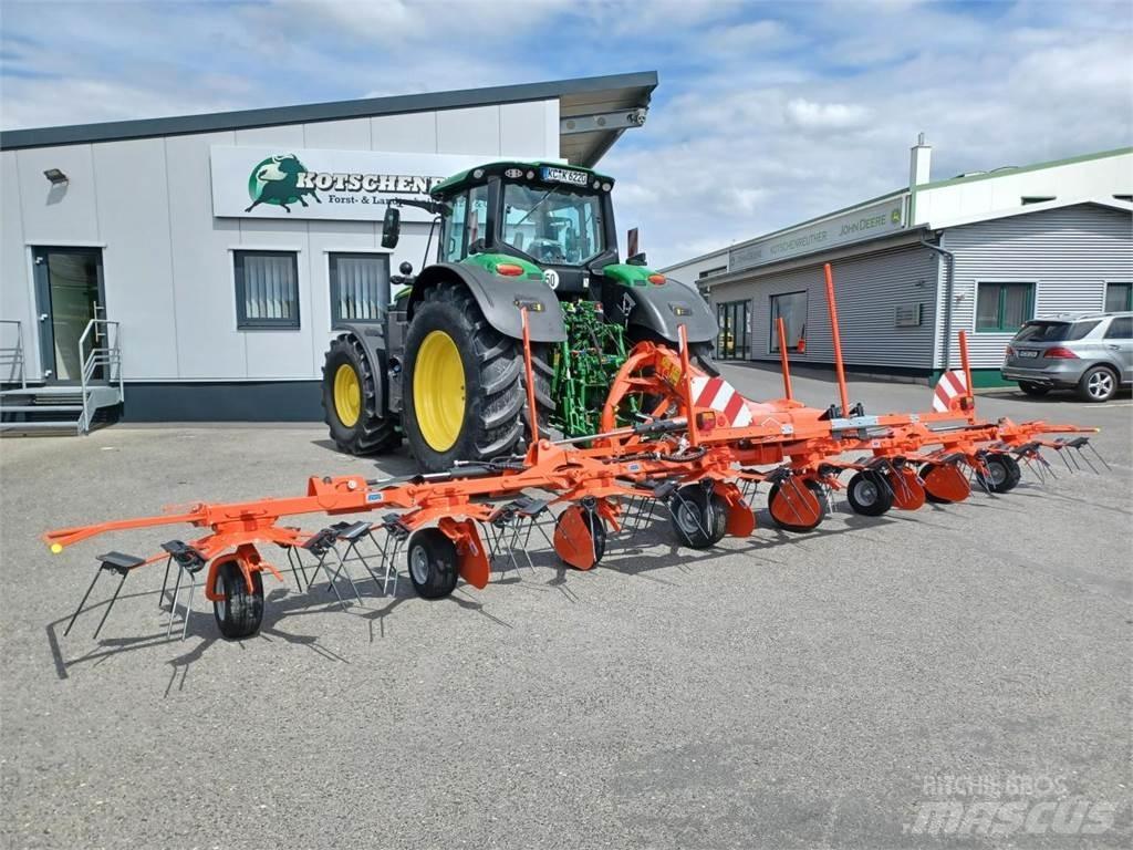 Kuhn GF 8703 耙與翻草機