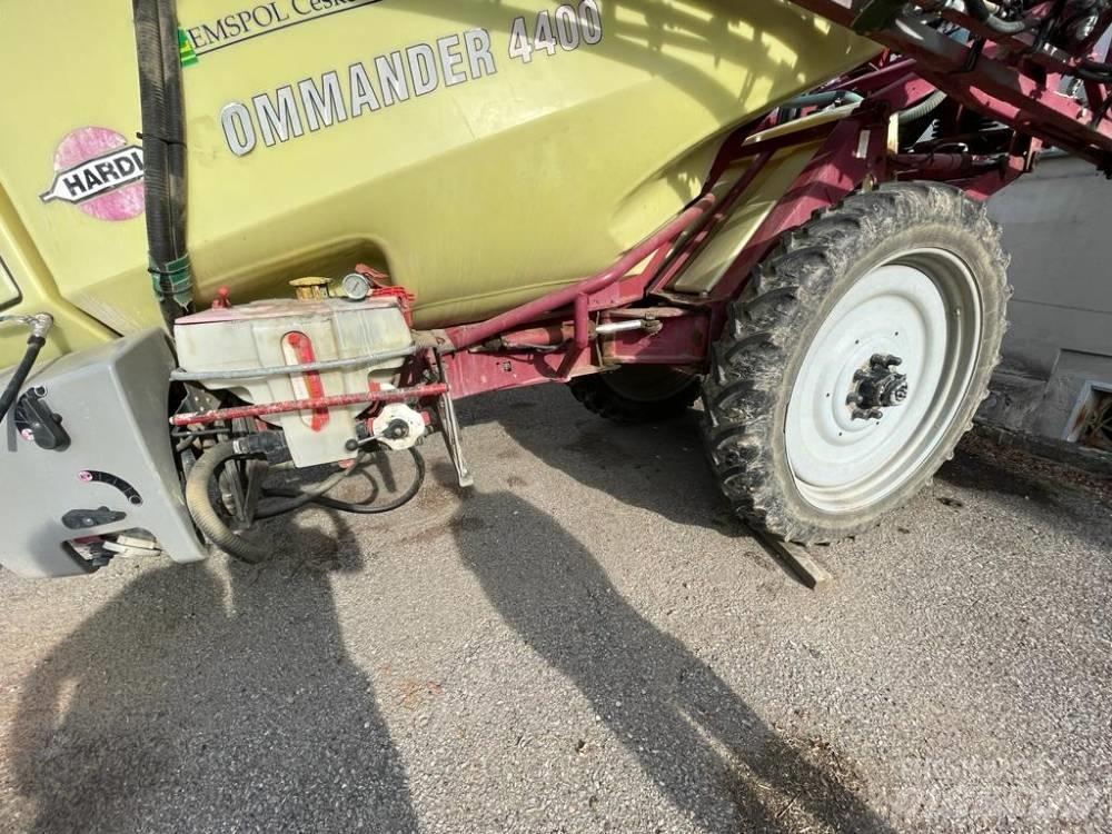 Hardi Commander 4400 牽引式噴霧機