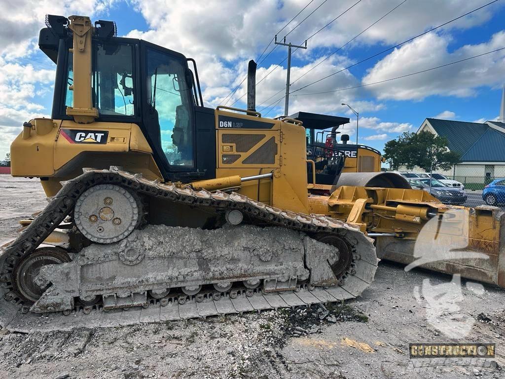 CAT D 6 N 履帶推土機