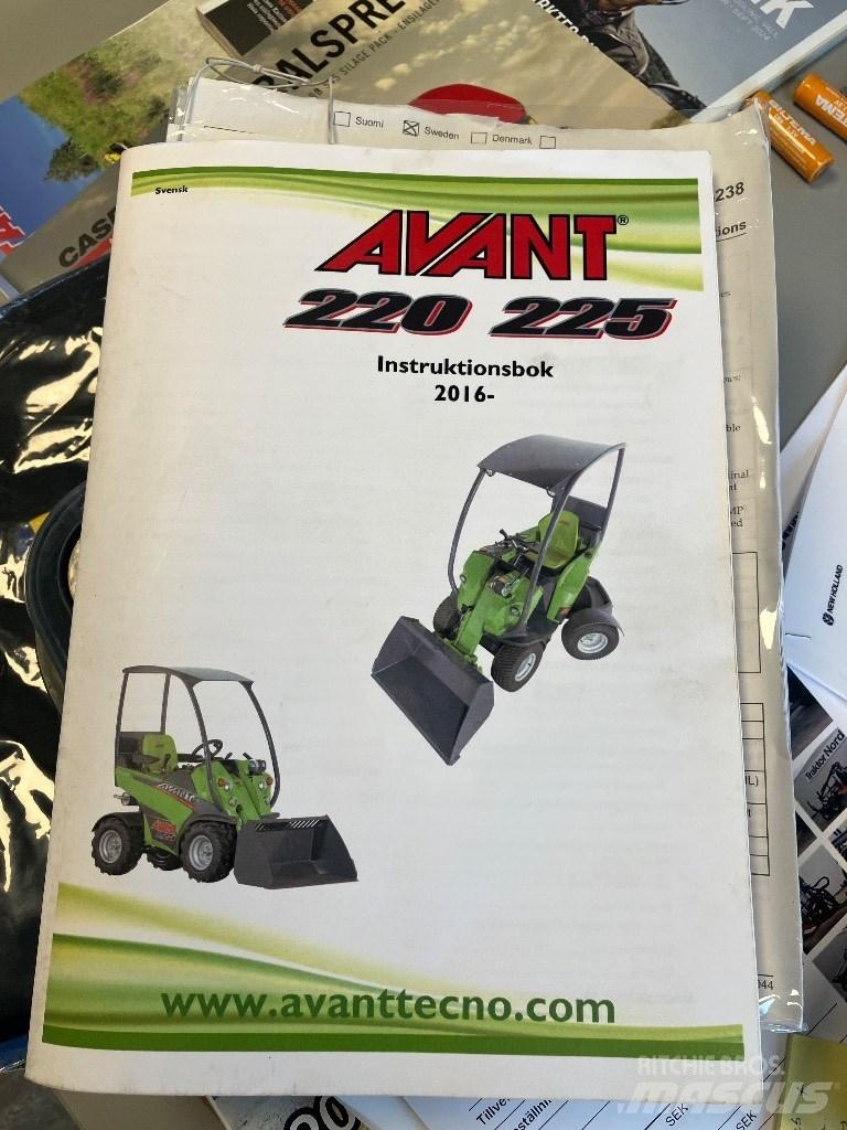 Avant 225 多功能裝載機