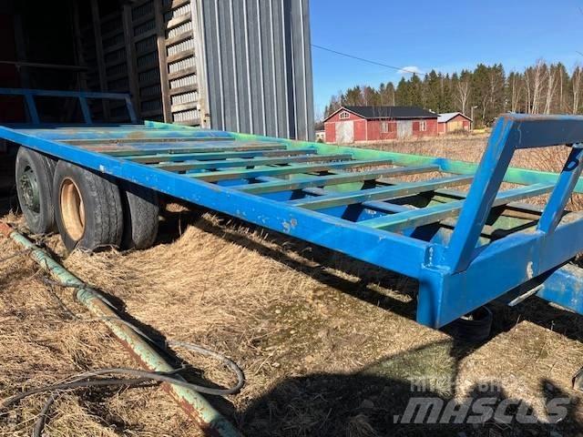  PAALIKÄRRY 草捆拖車