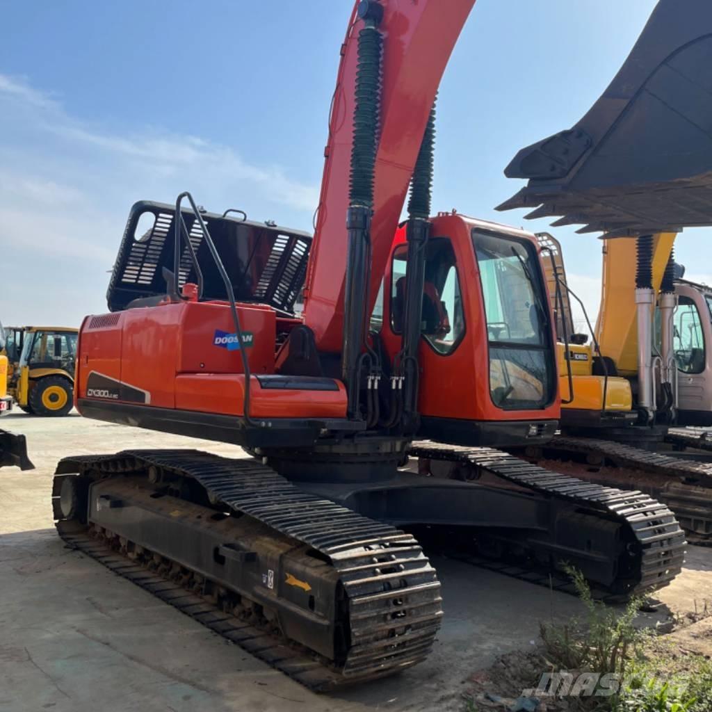 Doosan DX 300 履帶式 挖土機/掘鑿機/挖掘機