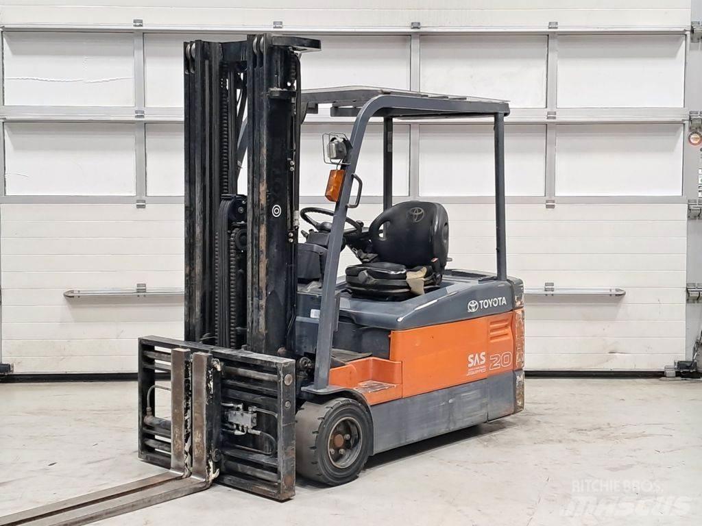 Toyota 7FBEF20 電動堆高機