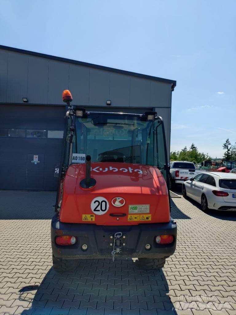 Kubota R 070 輪胎式裝載機