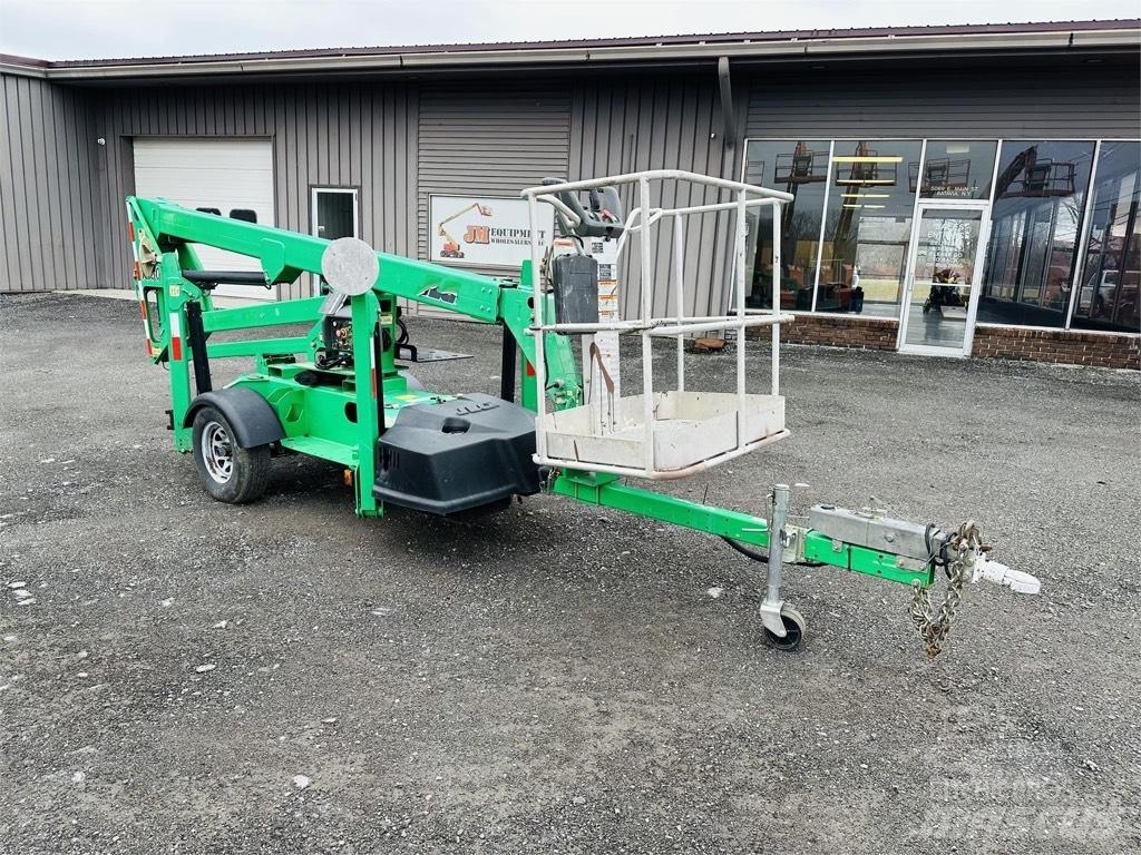 JLG T 350 拖車裝載高空作業平台