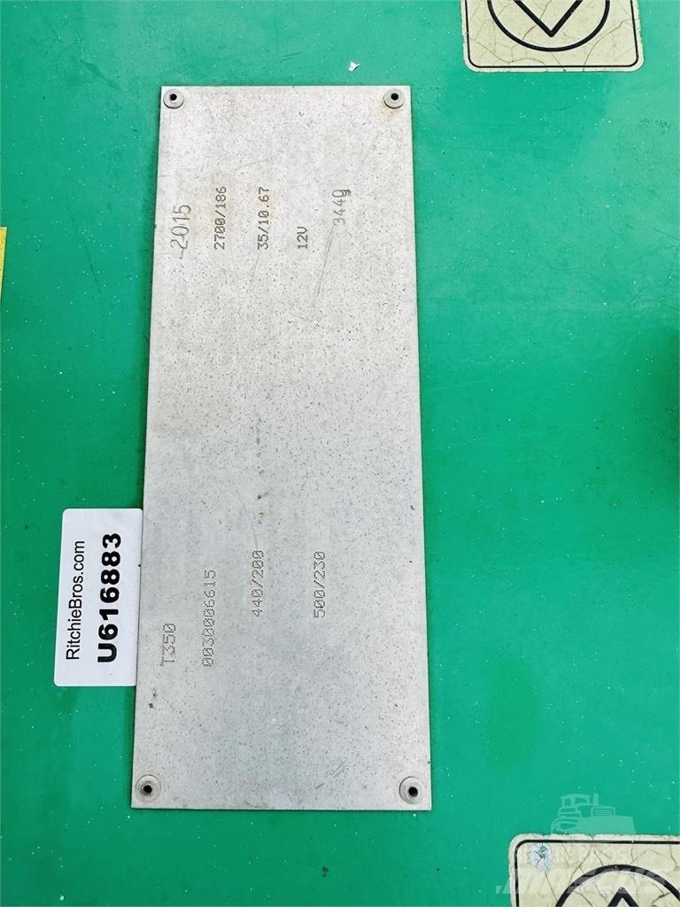 JLG T 350 拖車裝載高空作業平台