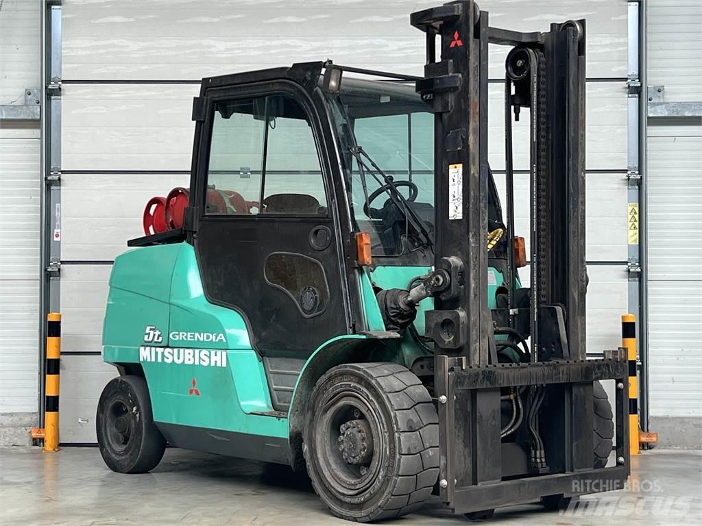Mitsubishi FG 55 N 液化石油氣LPG卡車