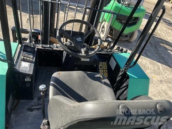 JCB 930 越野車