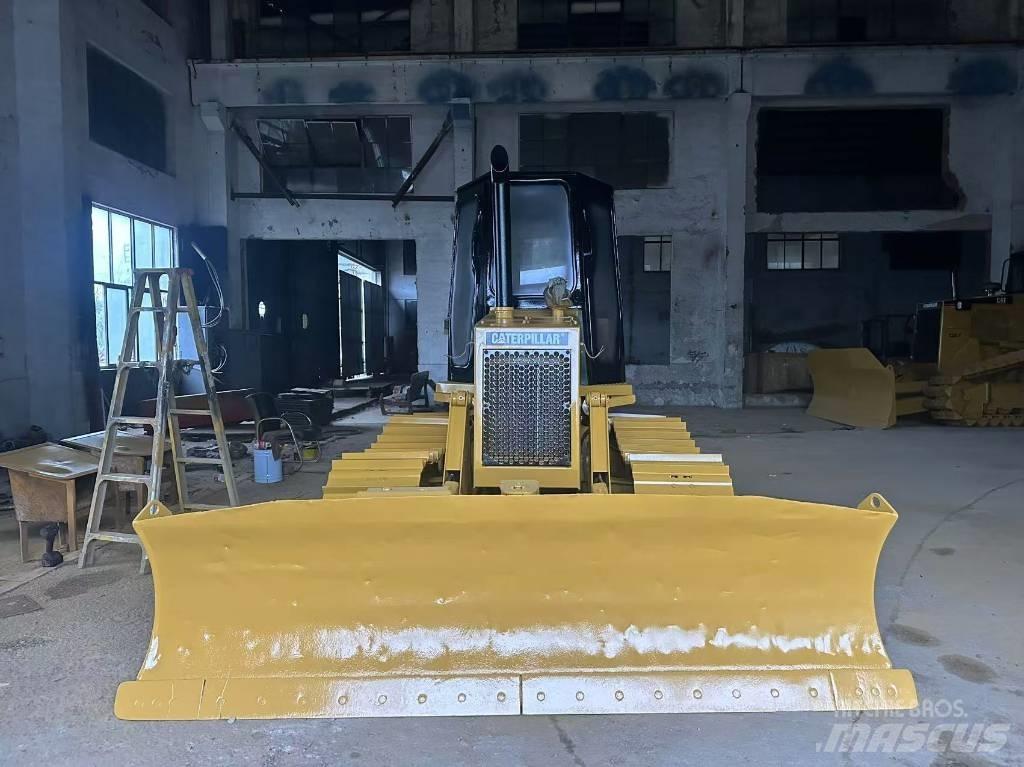 CAT D 4 C 履帶推土機
