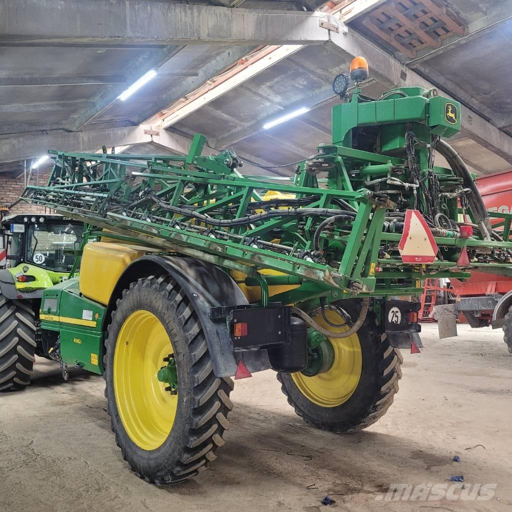 John Deere R 962 i 牽引式噴霧機