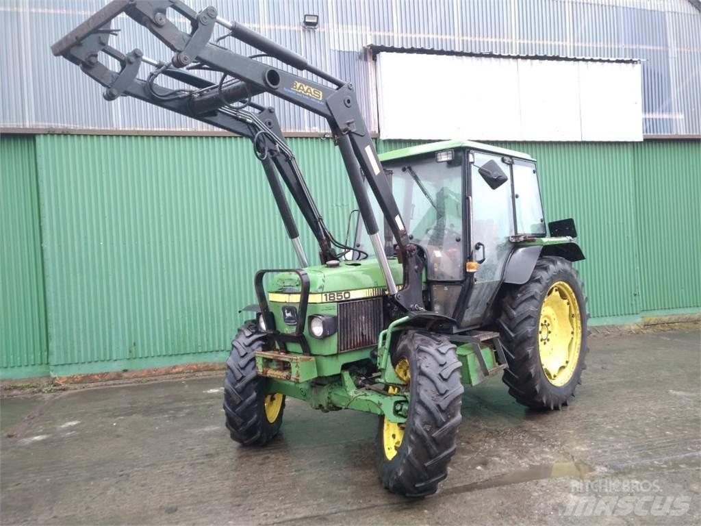John Deere 1850 曳引機