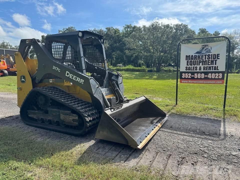 John Deere 317G 滑移轉向裝載機