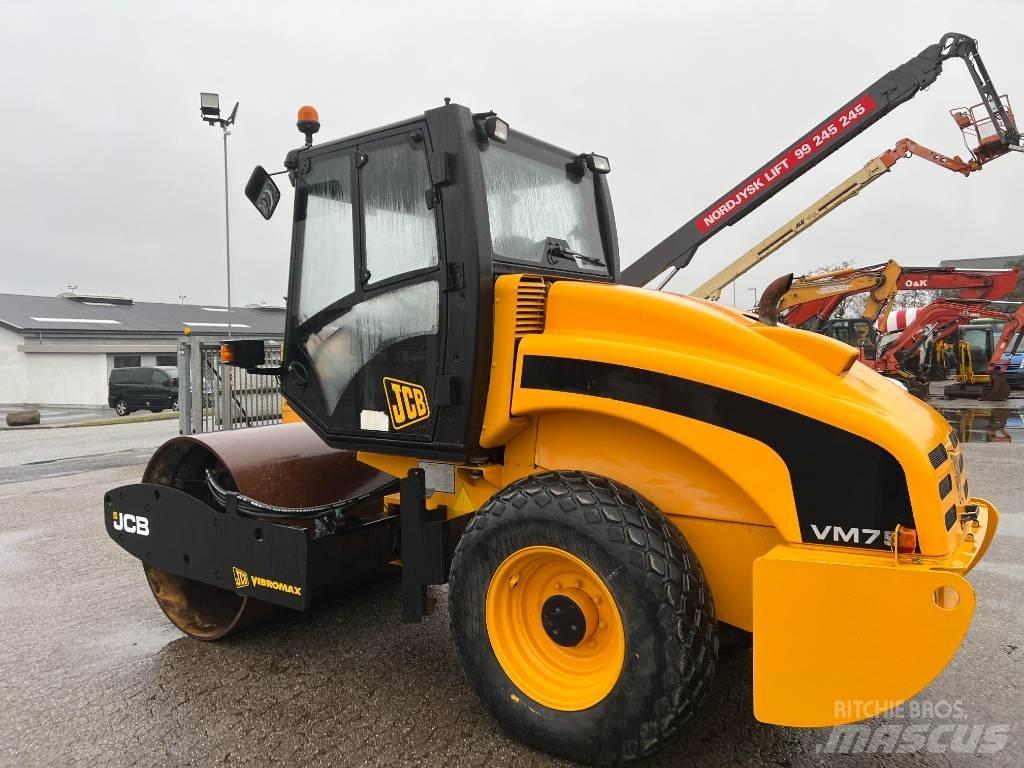 JCB Vibromax VM 75 單輪滾壓機