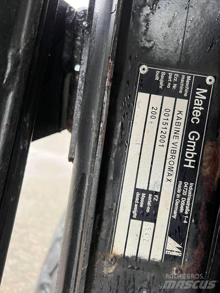 JCB Vibromax VM 75 單輪滾壓機